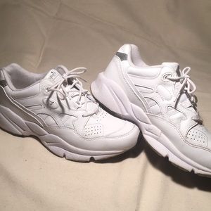 Propet Stability Walker Sneaker in white